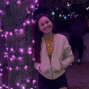 Meet your Posher, Destiny